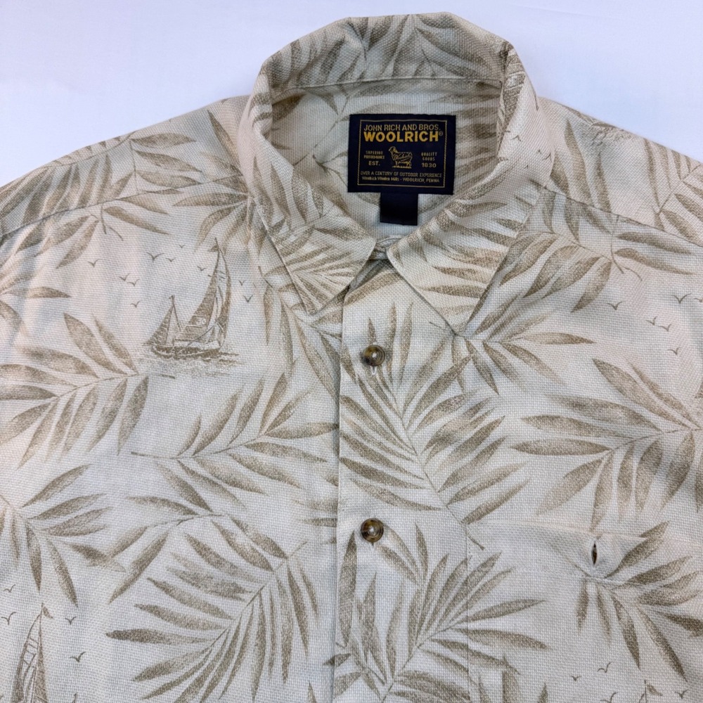 Woolrich Mens Large Hawaiian Camp‎ Shirt Beige Sailboat Palm Leaf Tropical